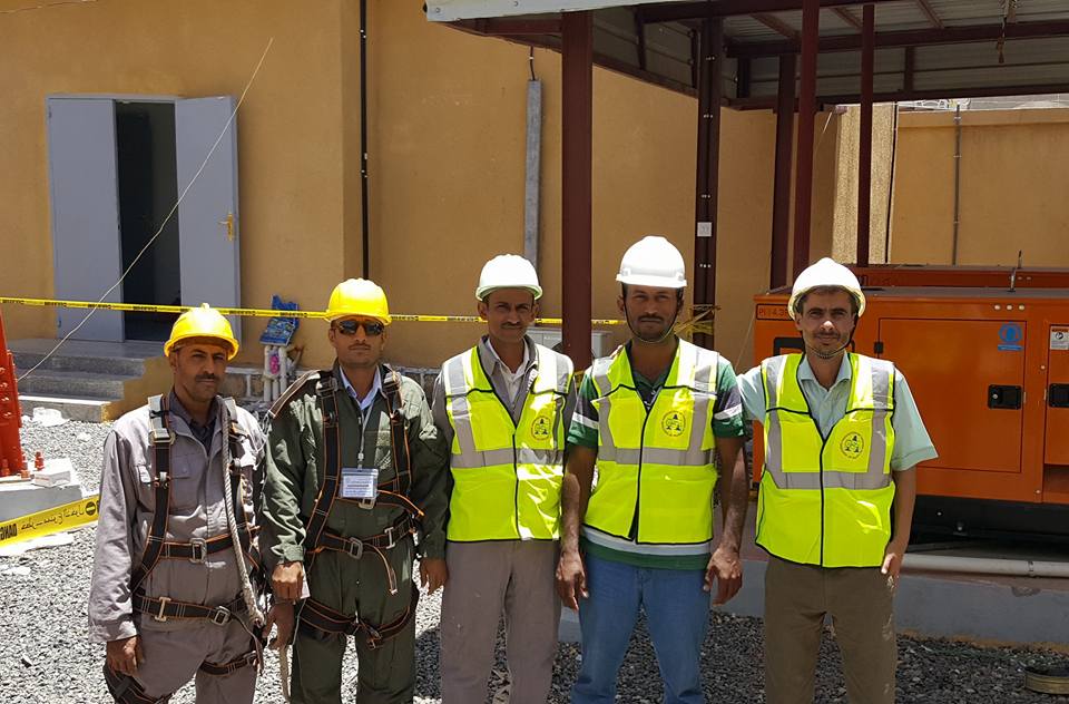 المركز ينفذ تطبيقات عملية في أحد أبراج الاتصالات خارج مدينة صنعاء